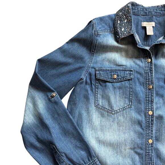 Chicos Rhinestone Collar Denim Chambray Button Up Shirt Long Sleeve Size 1 - Picture 5 of 11